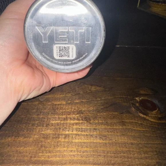 Yeti peach Tumbler - Picture 2 of 3